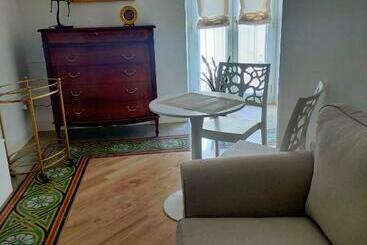 Жильё для туристов Comes 5 Home