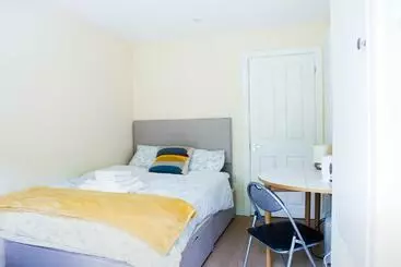 ツーリストアパートメント Double Ensuite In Central Forest Row