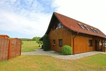 Ferienwohnungen Zislow See 11090