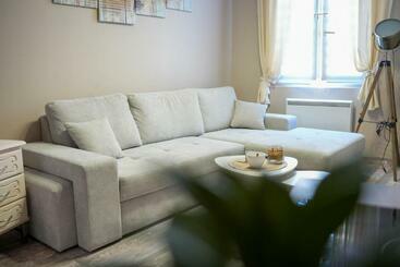 Ferienwohnungen Matolo, Grand Studio à 150m De La Plage