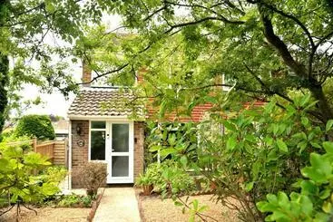 Turistihuoneistot Cosy House, A Train Spotter S Delight!