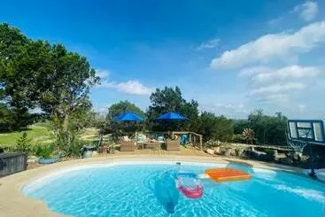 Turistihuoneistot Cottage With Hot Tub And Pool Bandera, Tx