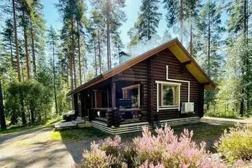 ツーリストアパートメント A Unique Cottage In A Pine Forest By The Lake