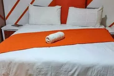 Majatalo Epic Den Lodge