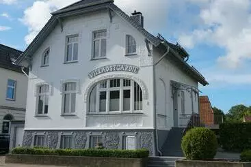 ツーリストアパートメント Villa Ostgardie