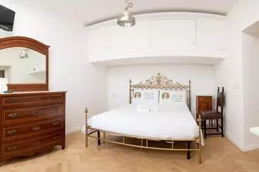 Bed and Breakfast Borgo Levi