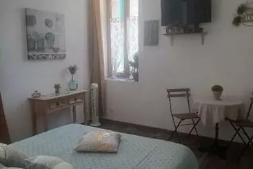 ベッドアンドブレックファースト Chambre D Hôte Au Jardin Le Clos Des Vins D Anges