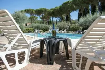 Turistihuoneistot Dolce Far Niente Apartment With Pool & Parking
