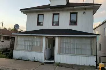 Turistihuoneistot Private Home In Downtown Edmundston!