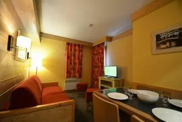 ツーリストアパートメント Résidence Aconit   2 Pièces Pour 4 Personnes 294