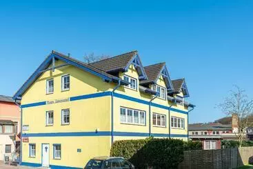 Turistihuoneistot Haus Jasmund Apartment Nr. 5