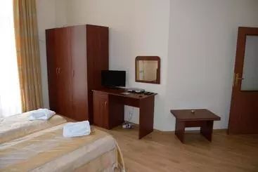 Persey Flora Apartments