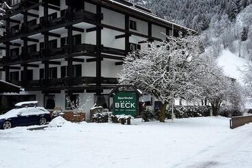 Sporthotel By Alpenlodge