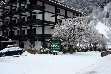 Sporthotel By Alpenlodge