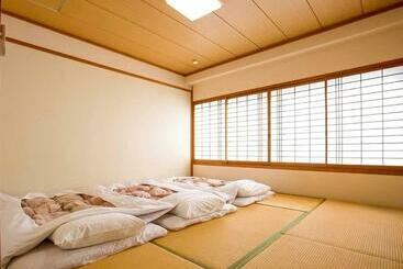 City Hotel Air Port In Prince Vacation Stay 80791v