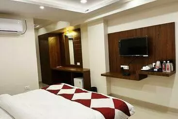 Hotel Mk Grand