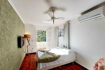 פנסיון Suítes Braga Cabo Frio