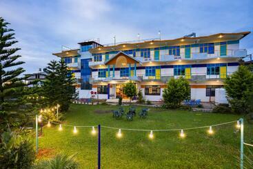 הוסטל Gostops Bir, Landing Site