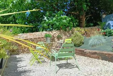 Bed and Breakfast Chambre D Hote Familiale De La Maison Bleue
