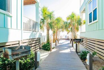 ツーリストアパートメント Emerald