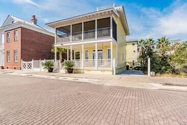 דירות לתיירים Hummingbird Cottage