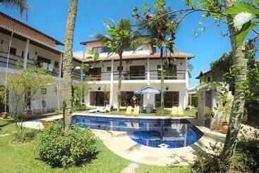 פנסיון Zengrillo   Boracéia