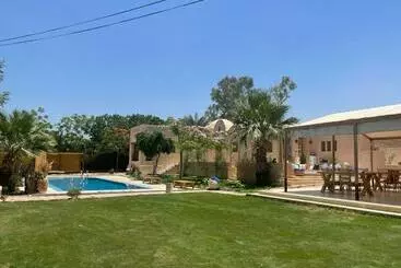 پانسیون Tzila Lodge