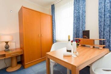 Hotel & Restaurant Am Bodden