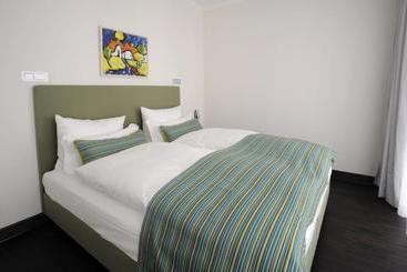 ツーリストアパートメント Rostock Apartment Living