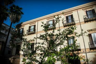 住宿加早餐  Trikeles