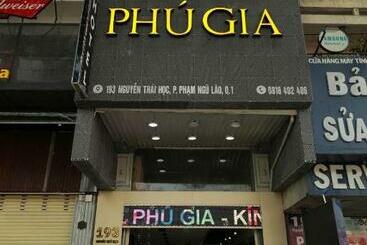 Phu Gia Hotel 193 Nguyen Thai Hoc