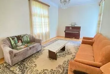 Pension  Edo S House