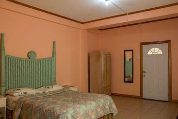 پانسیون Hewanorra Gardens