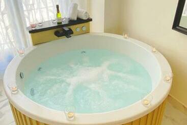 호텔 Reina Victoria La Plaza