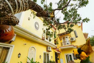 Resort Justa Casa Frangipani Assagao   03 Km From Anjuna Beach