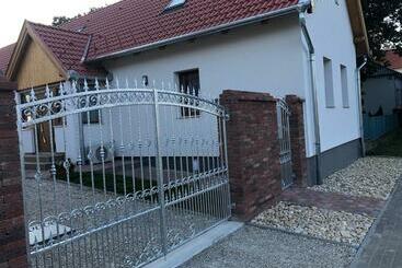 膳宿费 Fazekas Vendégház