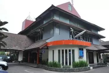 Hotelli Cempaka Jaya