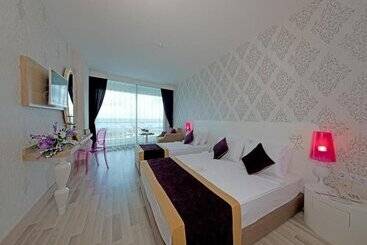 Hotel Raymar Resort & Aqua