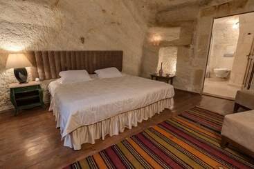 ホテル Temenni Evi