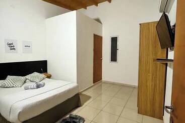 Aparthotel Hiraya Apart