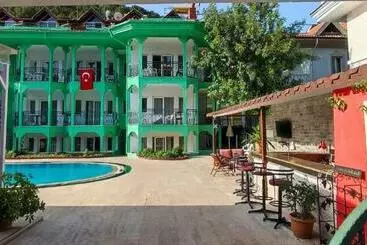 Apart Otel Mi̇ramonte Apart