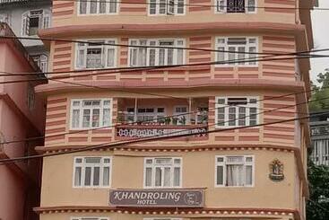 בית מלון כפרי Khandroling