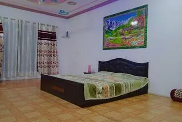Bed and Breakfast Mir Manzil