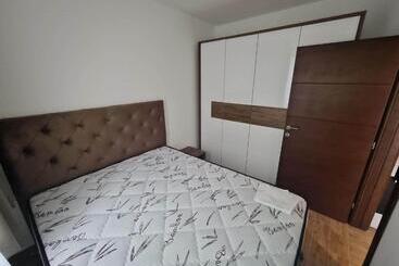 آپارتمان‌های توریست‌ها Apartment Sara