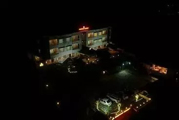 リゾートホテル Rj Ross Ramapuram