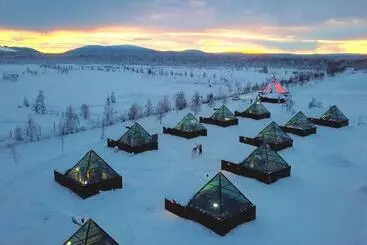 ホテル Aurora Pyramid Glass Igloos