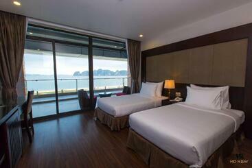 هتل Halomoon Ha Long