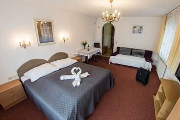 住宿加早餐 Europa Pension Tirol