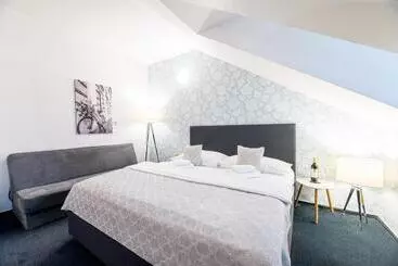 هتل Nové Adalbertinum