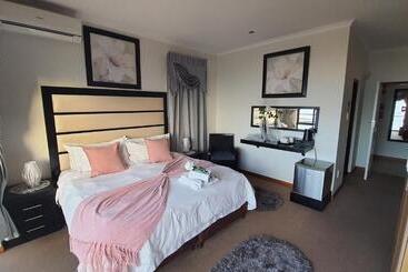 ペンション Bartnique Guesthouse